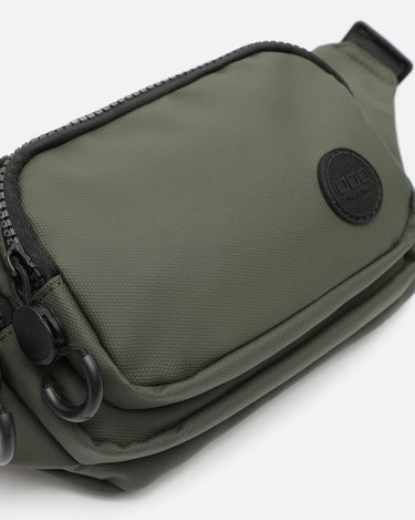 Lando belt bag with three zippers 