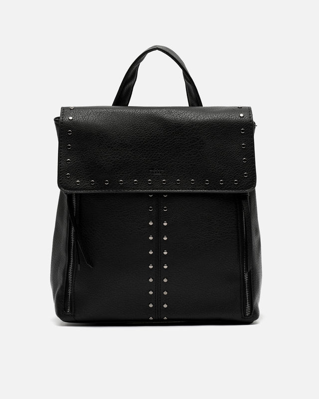 Licha mochila con solapa y detalles metálicos