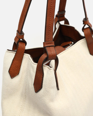 Nia Raffia 