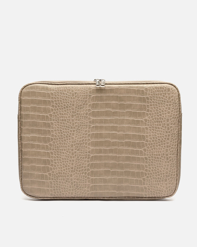Coco large 15-inch laptop case with animal engraving