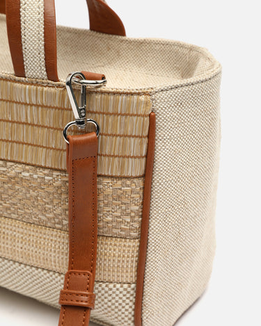 Seni Raffia 