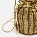 Saqui bolso pequeño estilo bucket con abalorios 