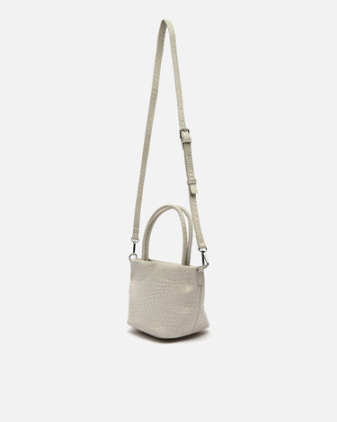Trena Bolso estilo tote con acabado trenzado 