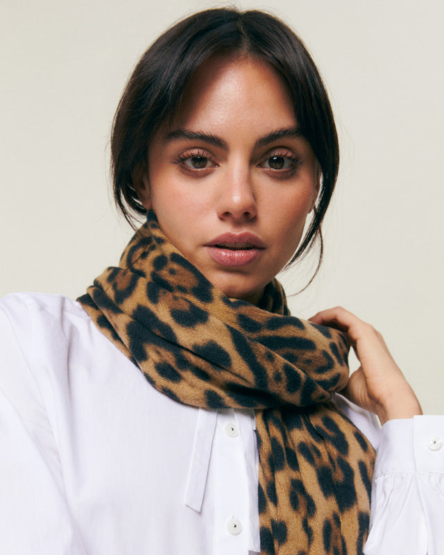 Ainara maxi bufanda animal print