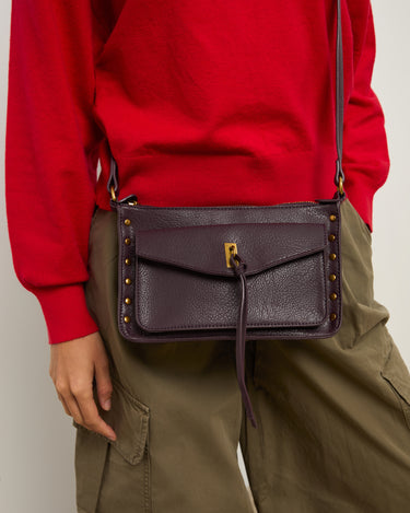 Breise bolso bandolera pequeño con detalles metálicos 