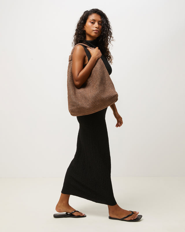 Pologi bolso hobo efecto rafia con neceser interior extraíble